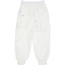R13 White
