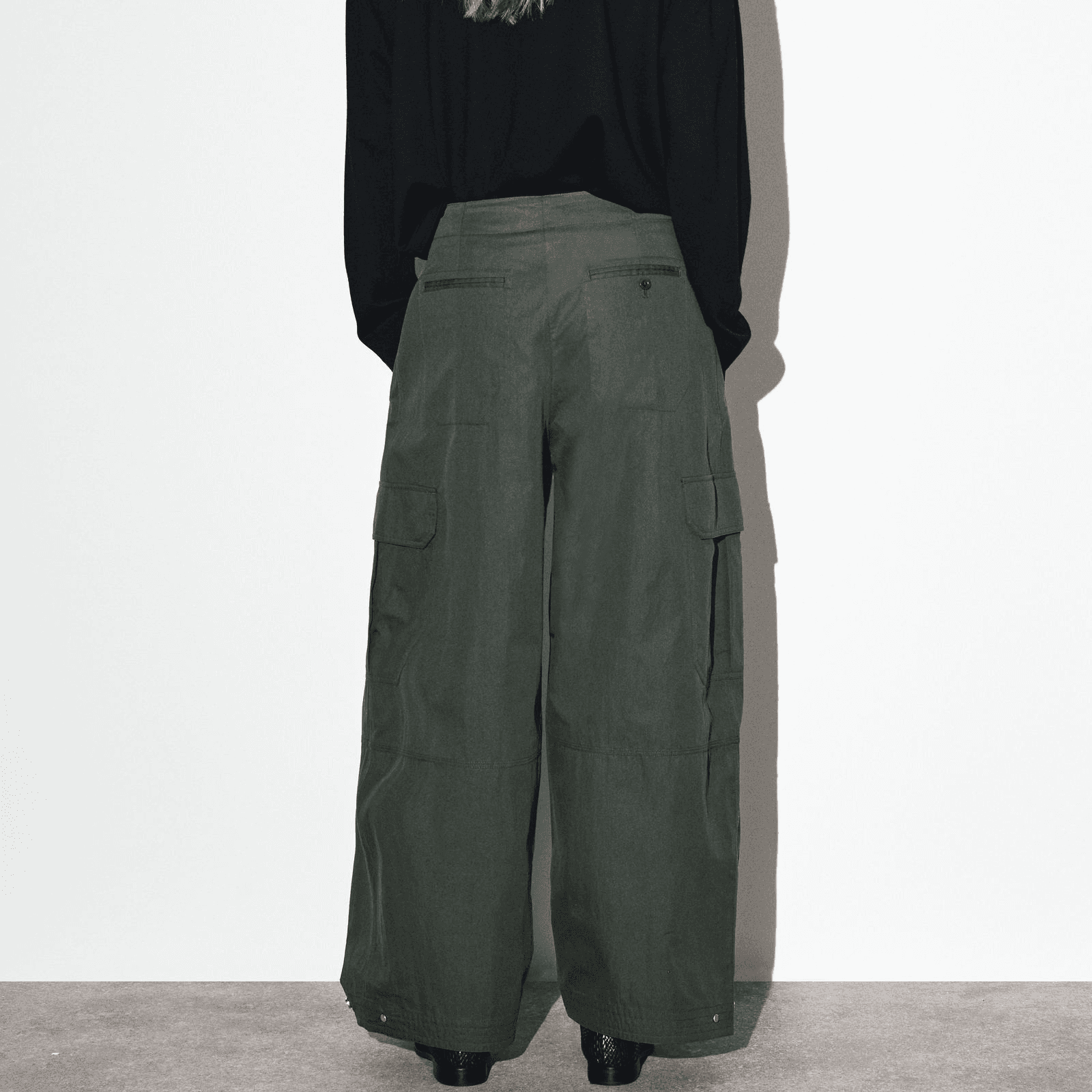 COS Cargo Gray Green Moderate Cargo