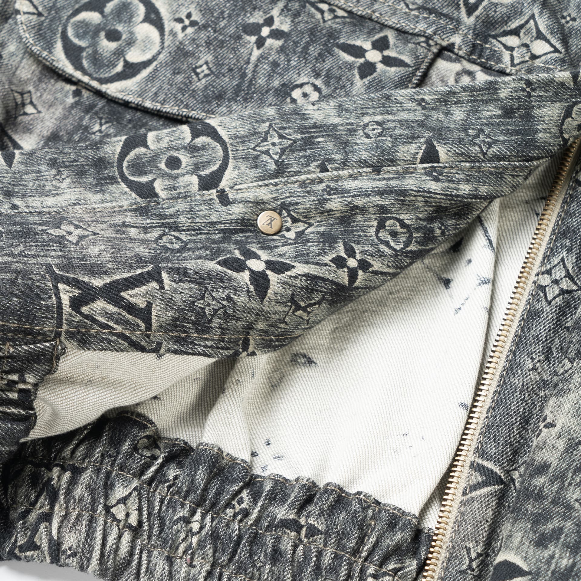 LOUIS VUITTON Lv Fall Series Denim Jacket Gray