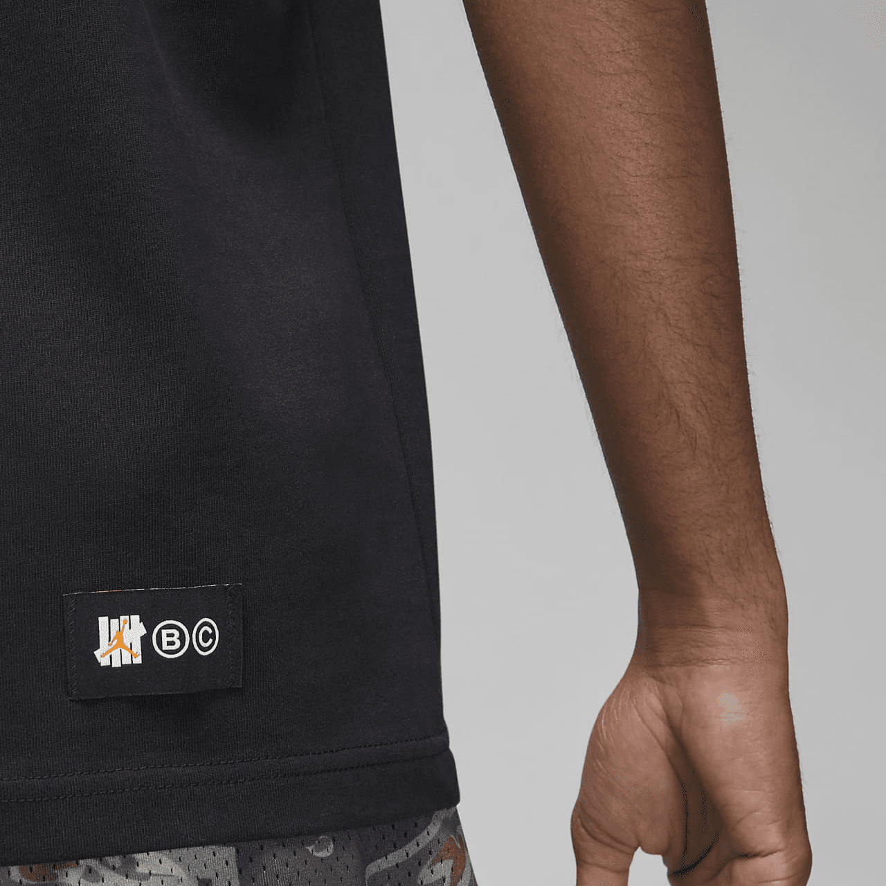 JORDAN X Undefeated Strikes Tee