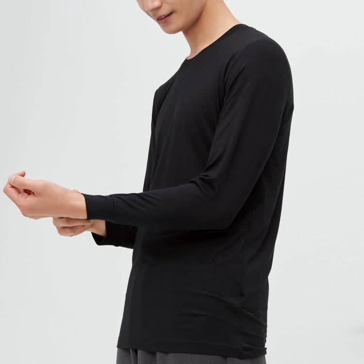 UNIQLO Thermal Tops