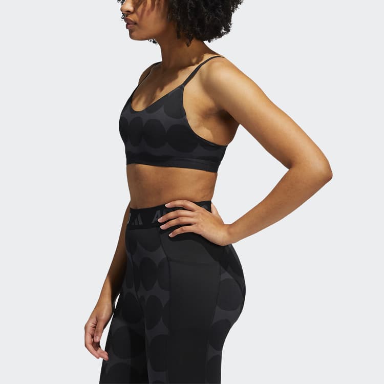 Adidas Sports Black Moderate