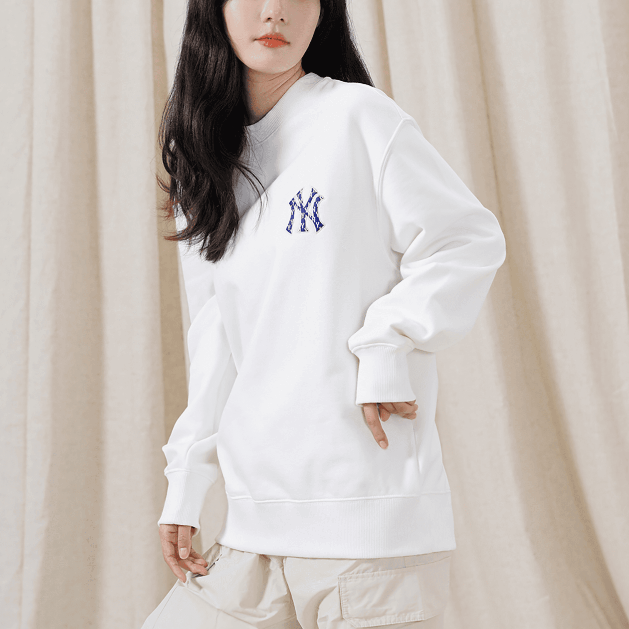 MLB MONOGRAM New York Yankees Sweatshirts White Crew Neck Moderate