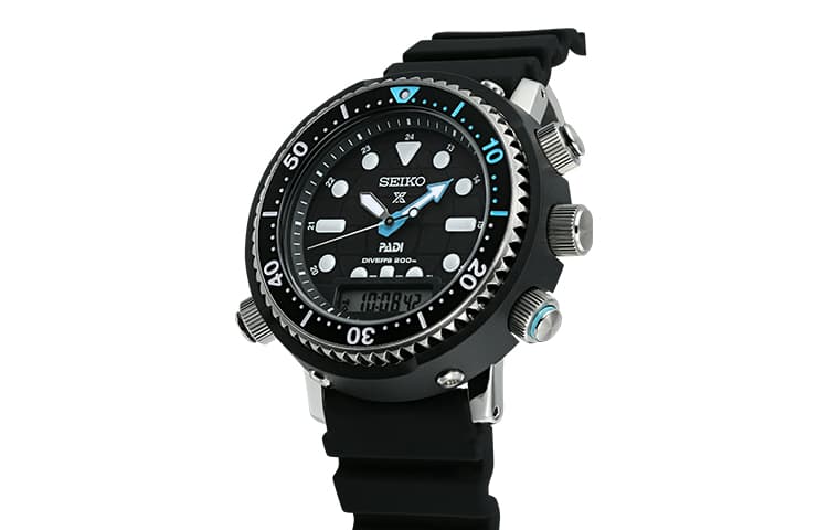 SEIKO Solar Movement Silicone Strap Watch Black Dial