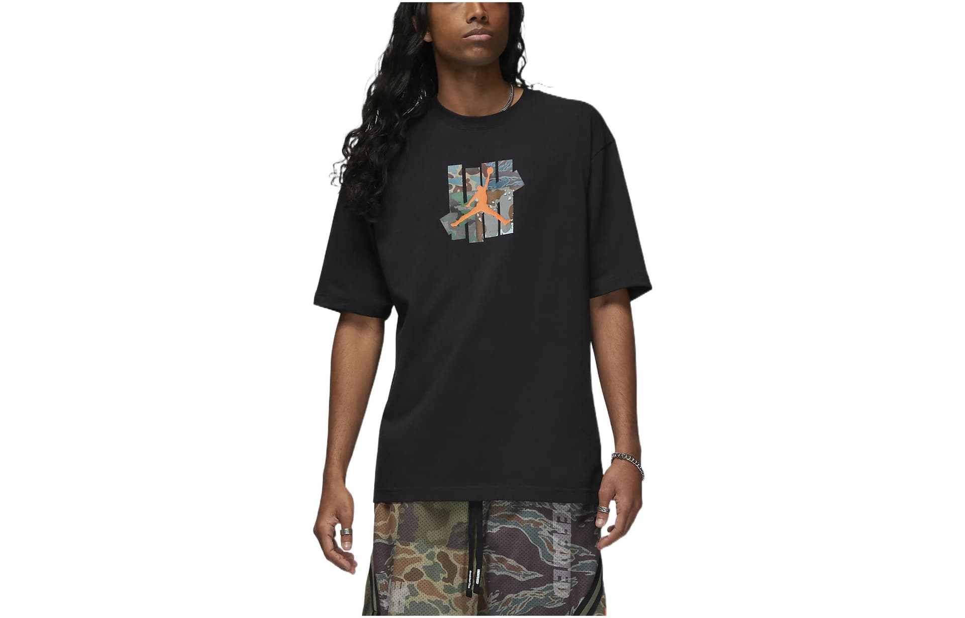 JORDAN X Undefeated Strikes Tee