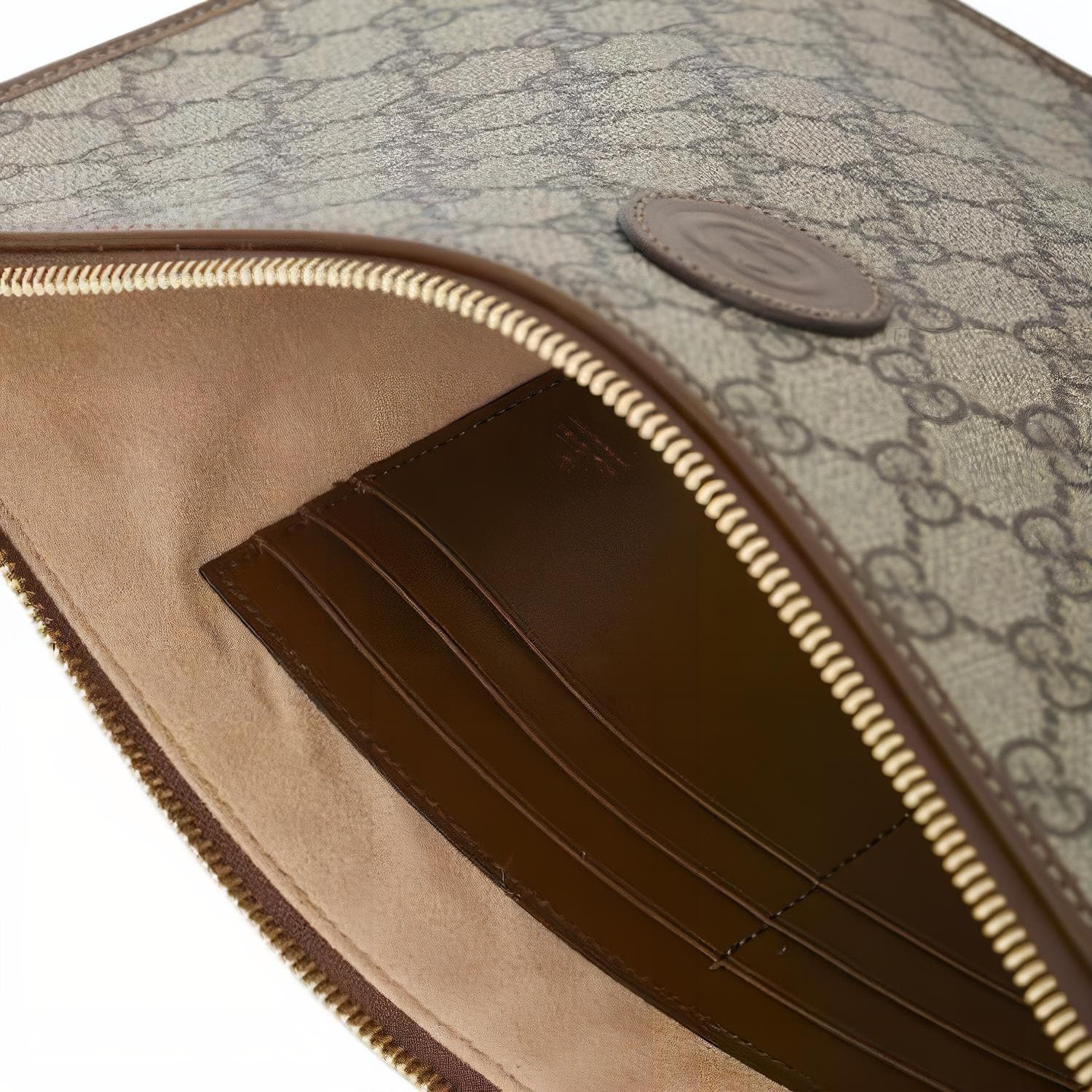 GUCCI Interlocking Canvas With Clutch Ebony