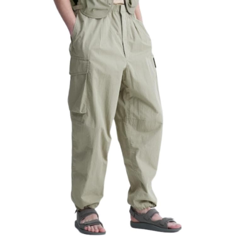 UNIQLO Moderate Straight Fit