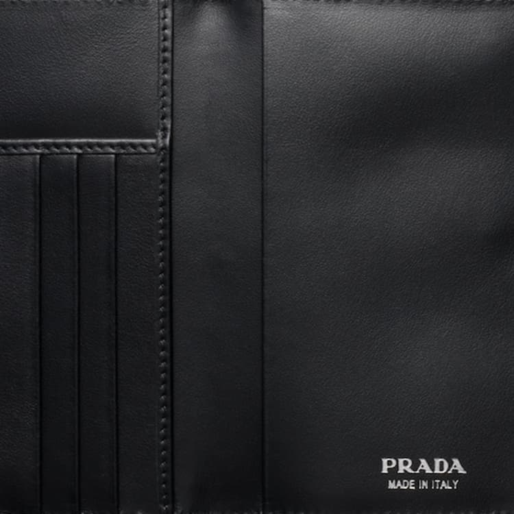 PRADA Lizard Skin Passport Holder Cork Beige