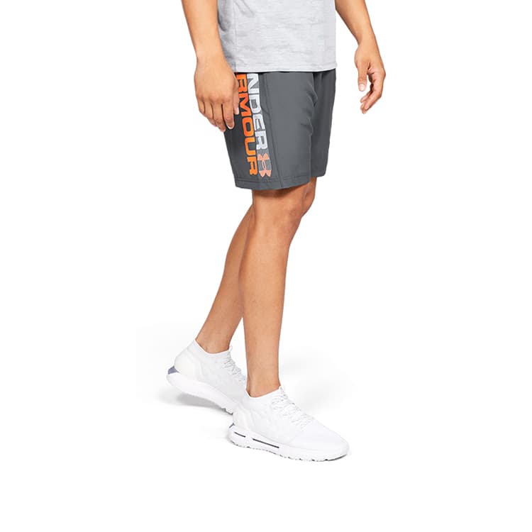 Under Armour Sports Gray Moderate