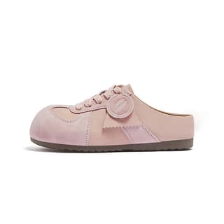 CAMEL Closed Toe Slippers