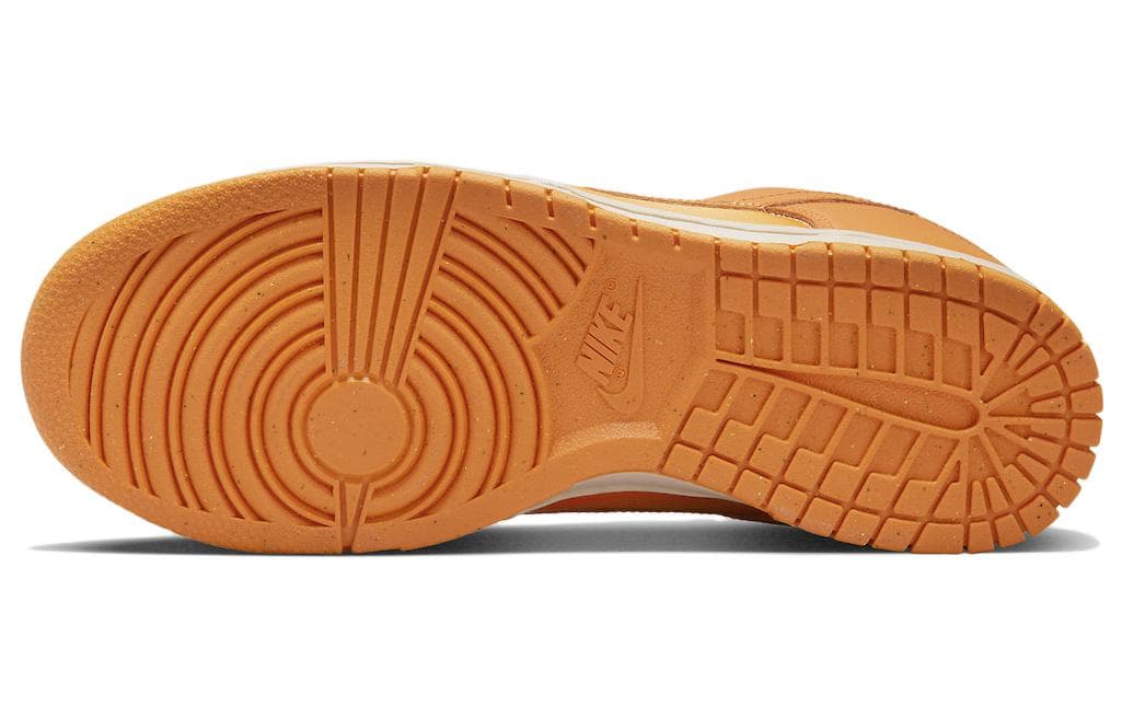 Nike Dunk 'Magma Orange'