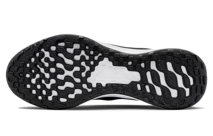 Nike Revolution 6 Next Nature 'Black White'