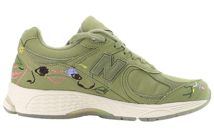 2002R Bryant Giles x 2002R New Balance 'What Now?'