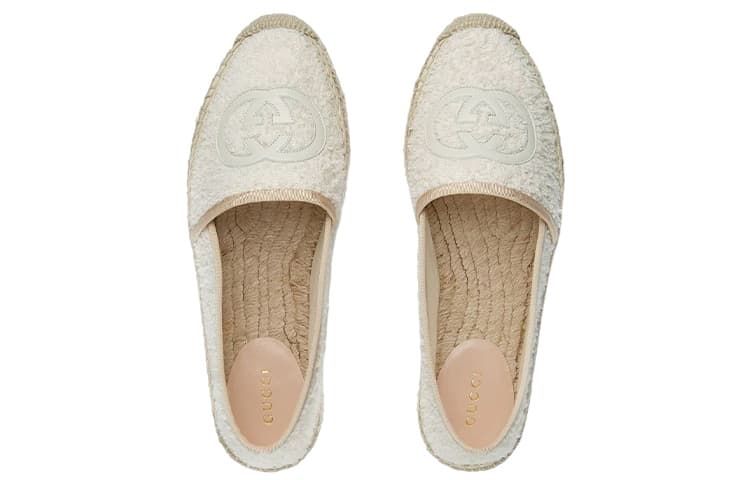 GUCCI Interlocking Flat Beige