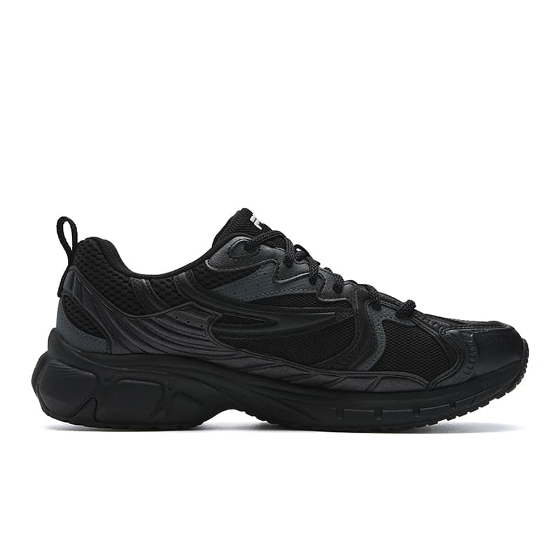 FILA MATTRUN Breathable Lightweight Height Increasing Chunky Black