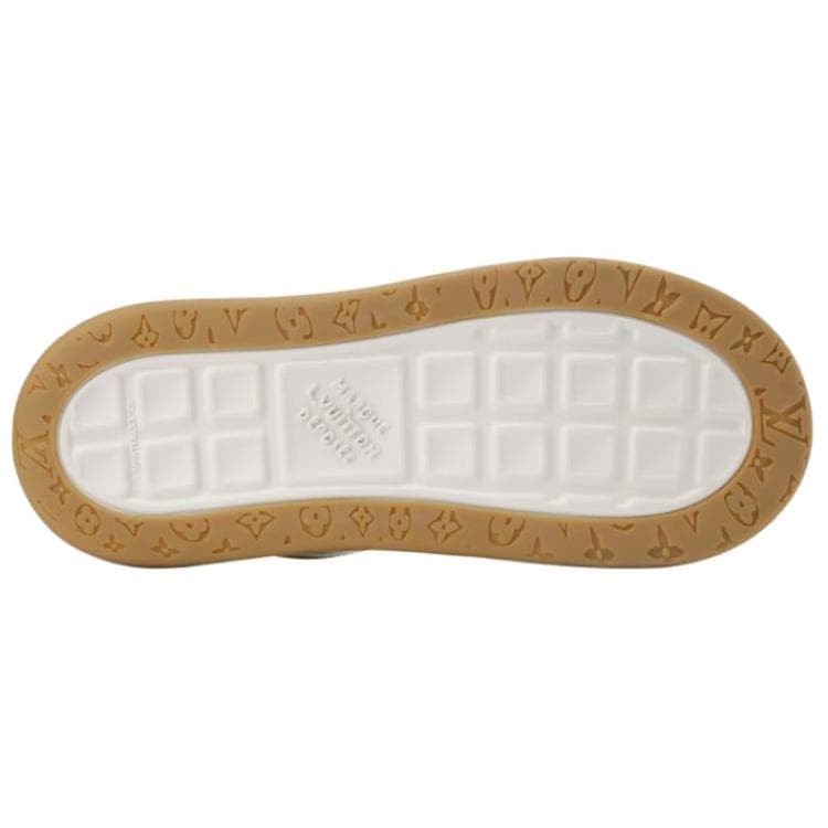 LOUIS VUITTON Tilted Canvas Light Umber