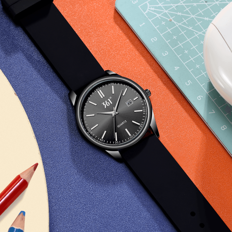 361° Quartz Movement Silicone Strap Watch Black Dial