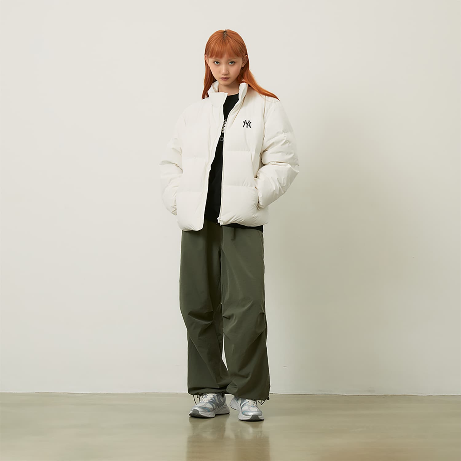 MLB New York Yankees Basic Collection FW24 Down Jacket Cream