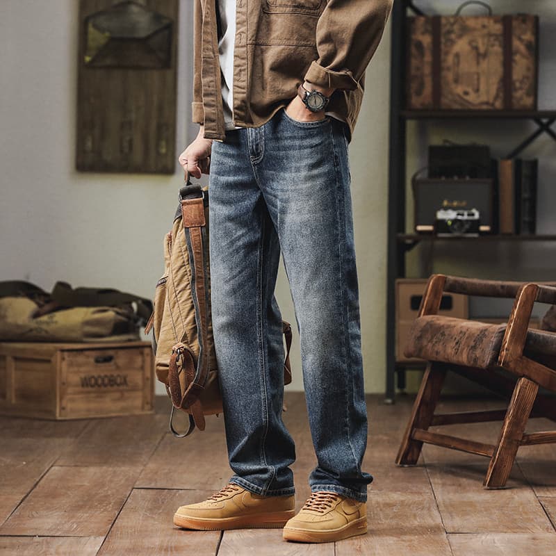 Jeep Loose Fit Fitted Micro Stretch Versatile Straight Fit Mid Rise Jeans