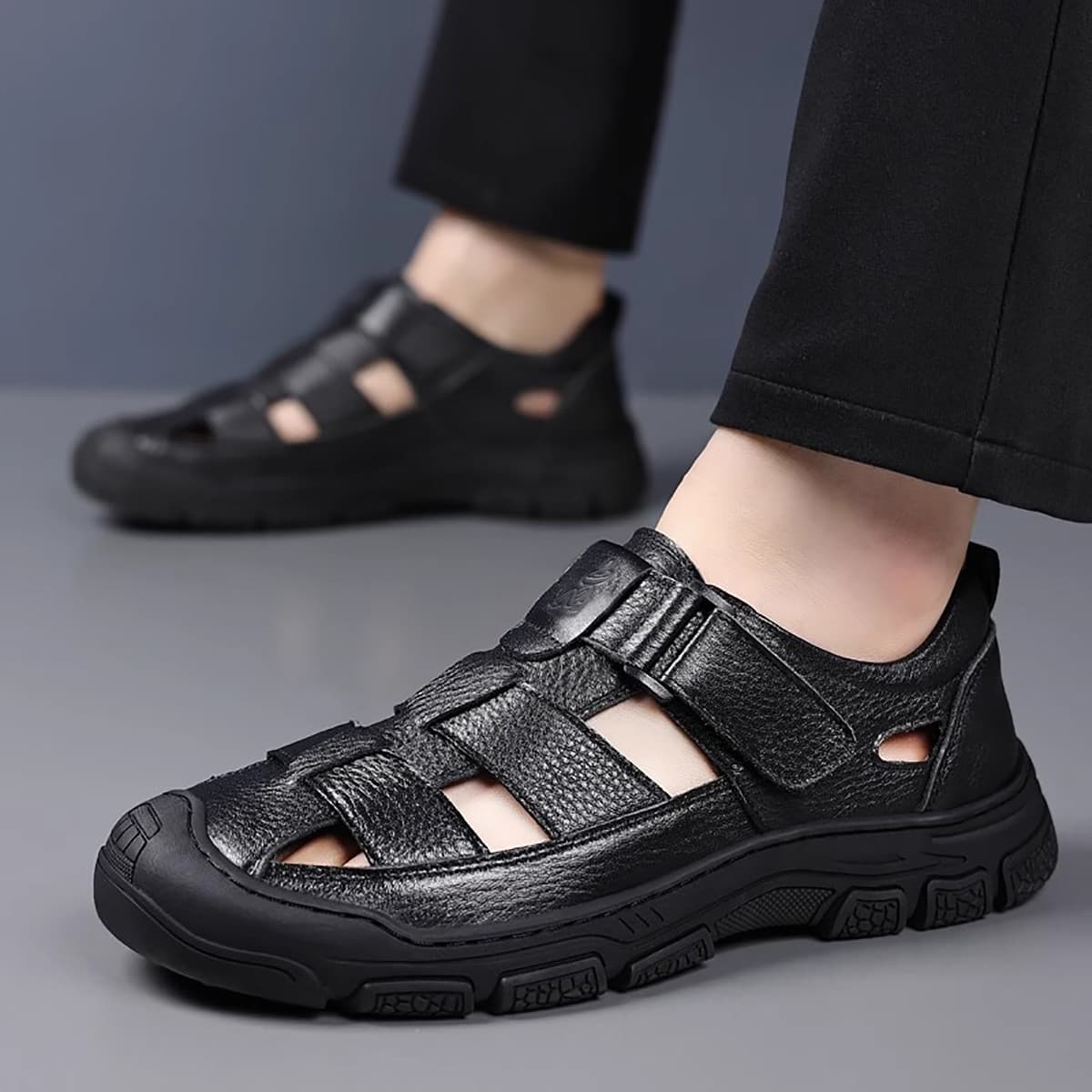 MEXICAN Grain Cow Sandals, Black