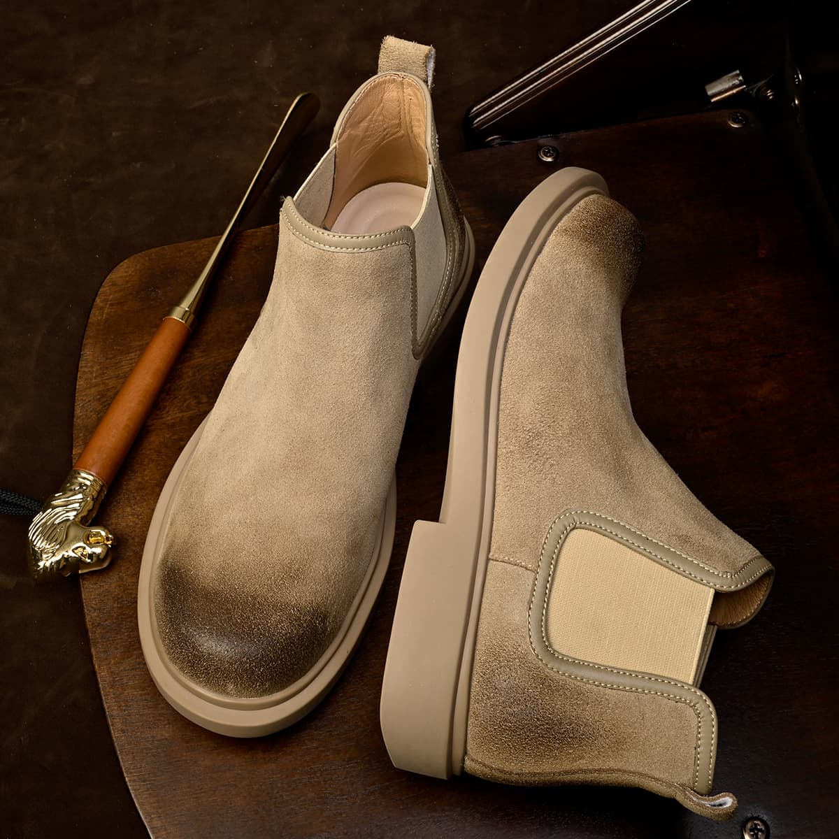 LEYGMENLG Cow Suede Ankle Length Chelsea