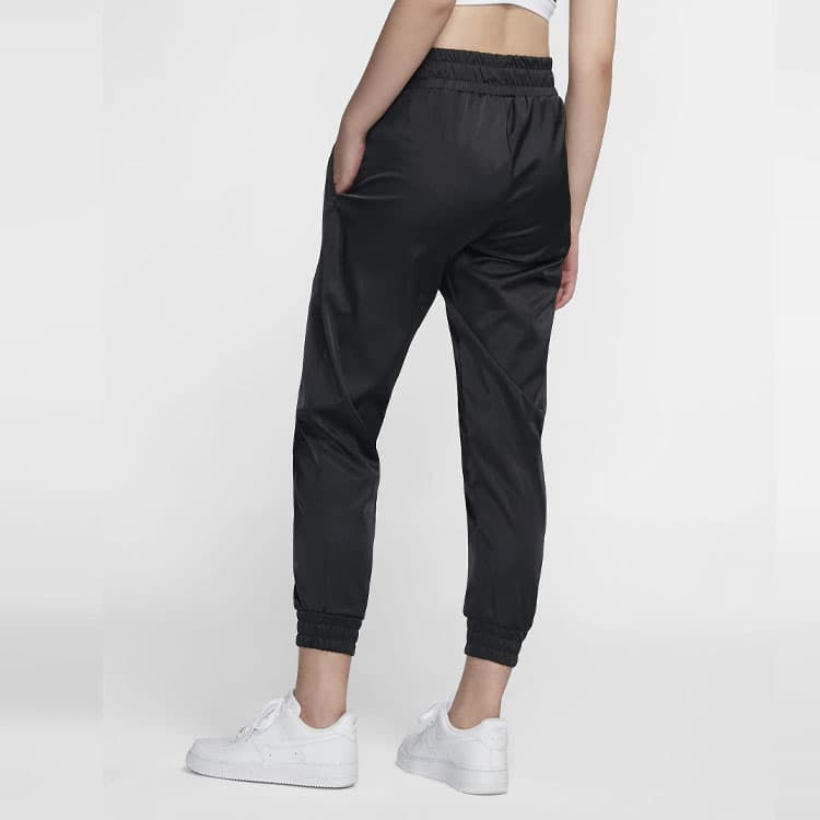 Nike Moderate Straight Fit