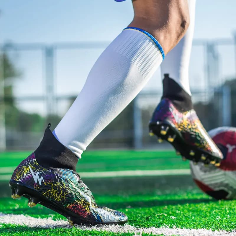 DOUBLE STAR 88 Breathable Lightweight Soccer Black Gold